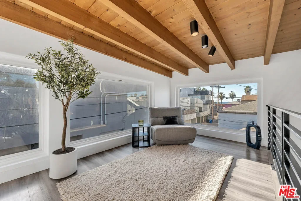 24 20th Avenue, Los Angeles, California, United States. - Photo 10