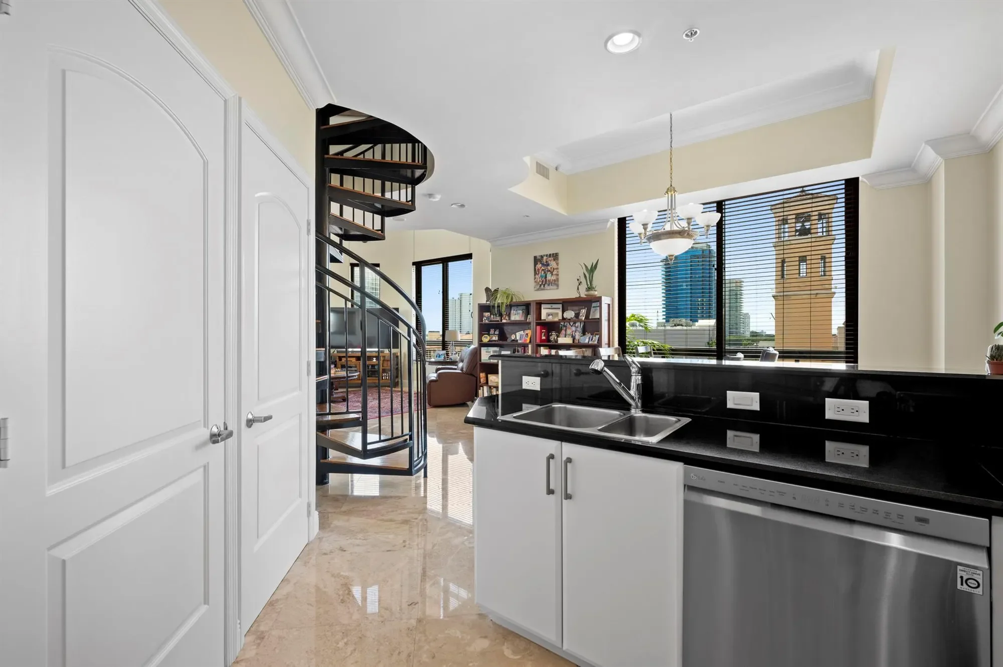 Gallery photo 9