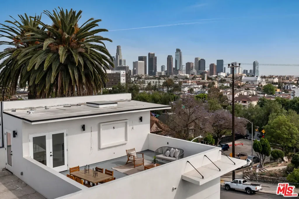 2007 Bellevue Avenue, Los Angeles, California, United States. - Photo 1