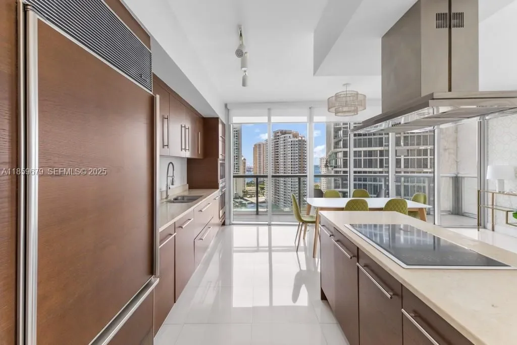 485 Brickell Ave 2210, Miami, Florida, United States. - Photo 11