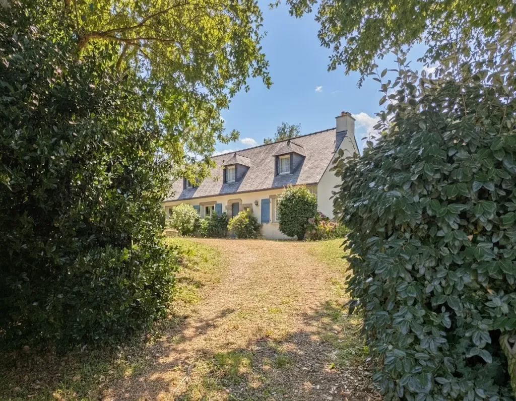 Crac'h, Brittany, France. - Photo 2