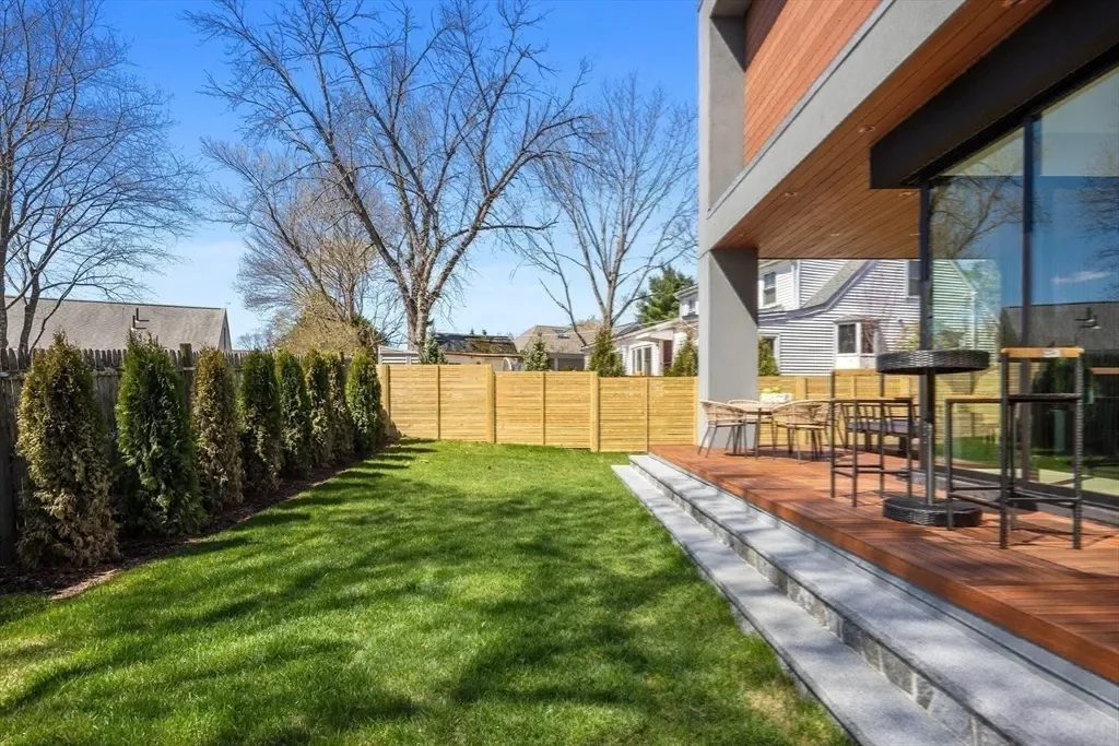 90 Auburndale Ave., Newton, Massachusetts, United States. - Photo 10