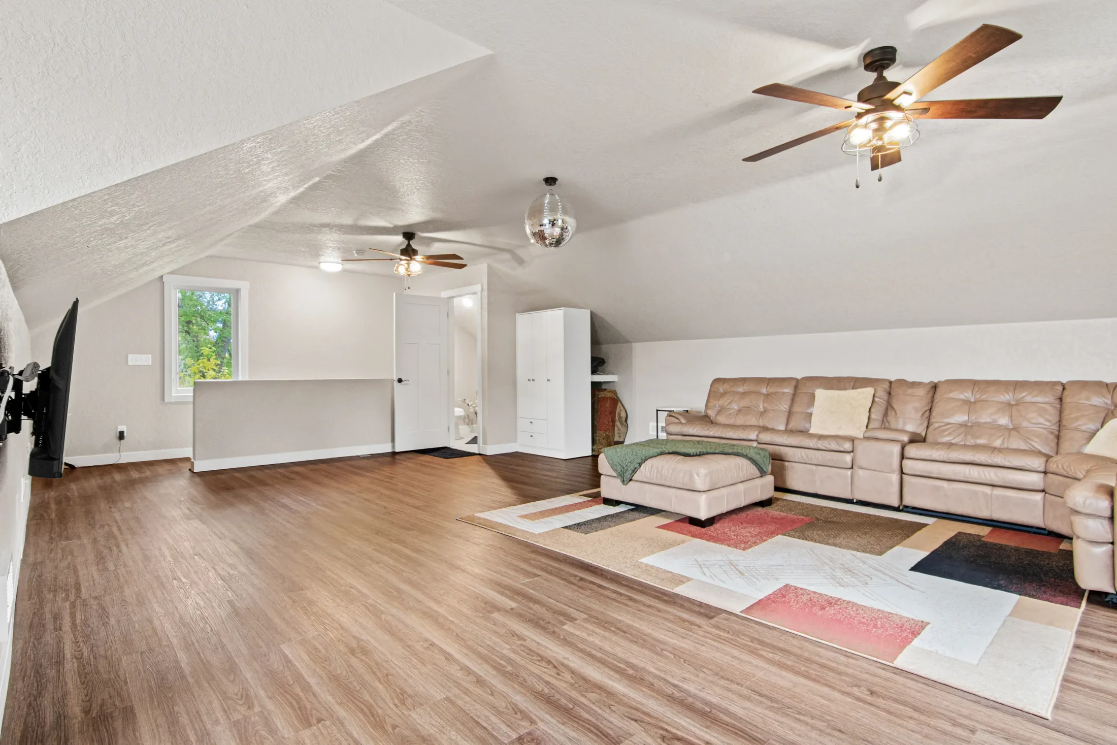 Gallery photo 11