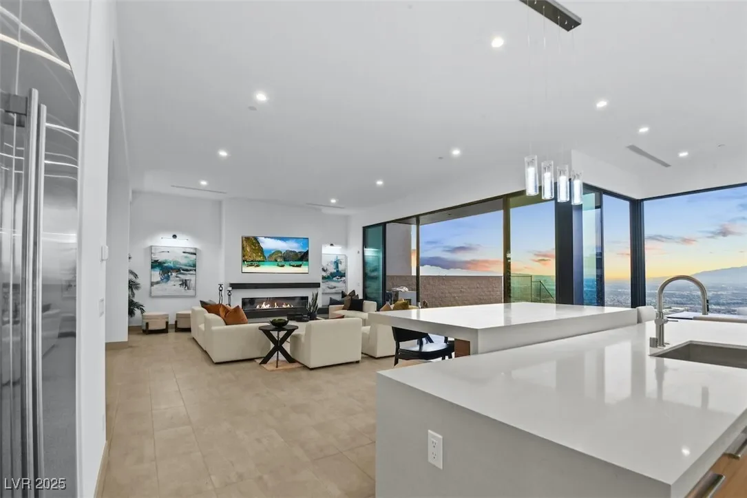 Gallery photo 9