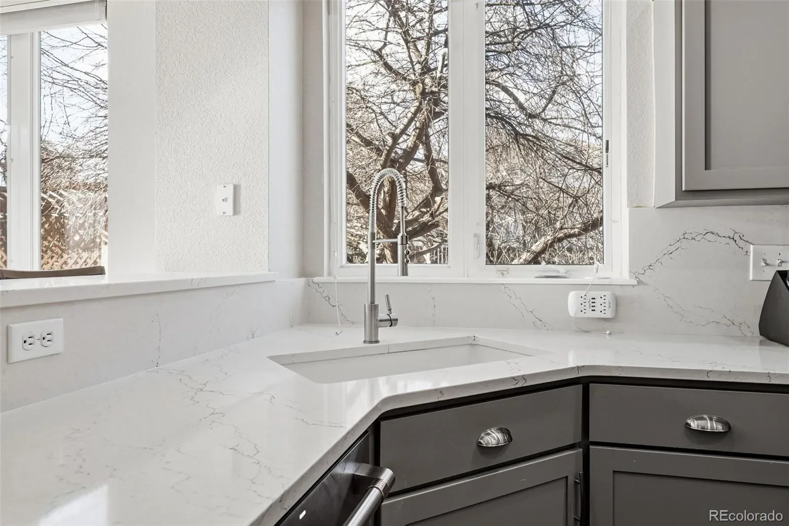 19552 W 55th Lane, Gold Hill, Colorado, United States. - Photo 2