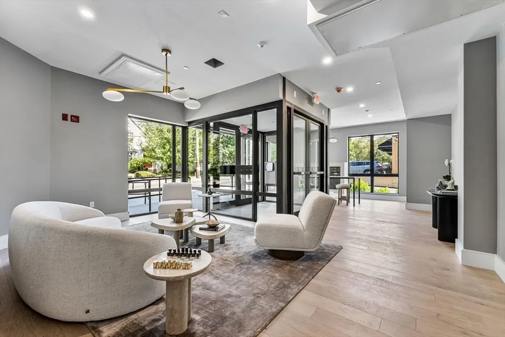1114 Beacon St., Newton, Massachusetts, United States. - Photo 12