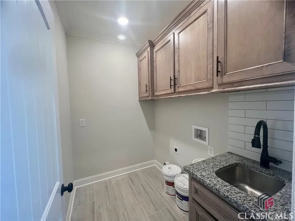 1931 Blazing Star Court, Winder, Georgia, United States. - Photo 12