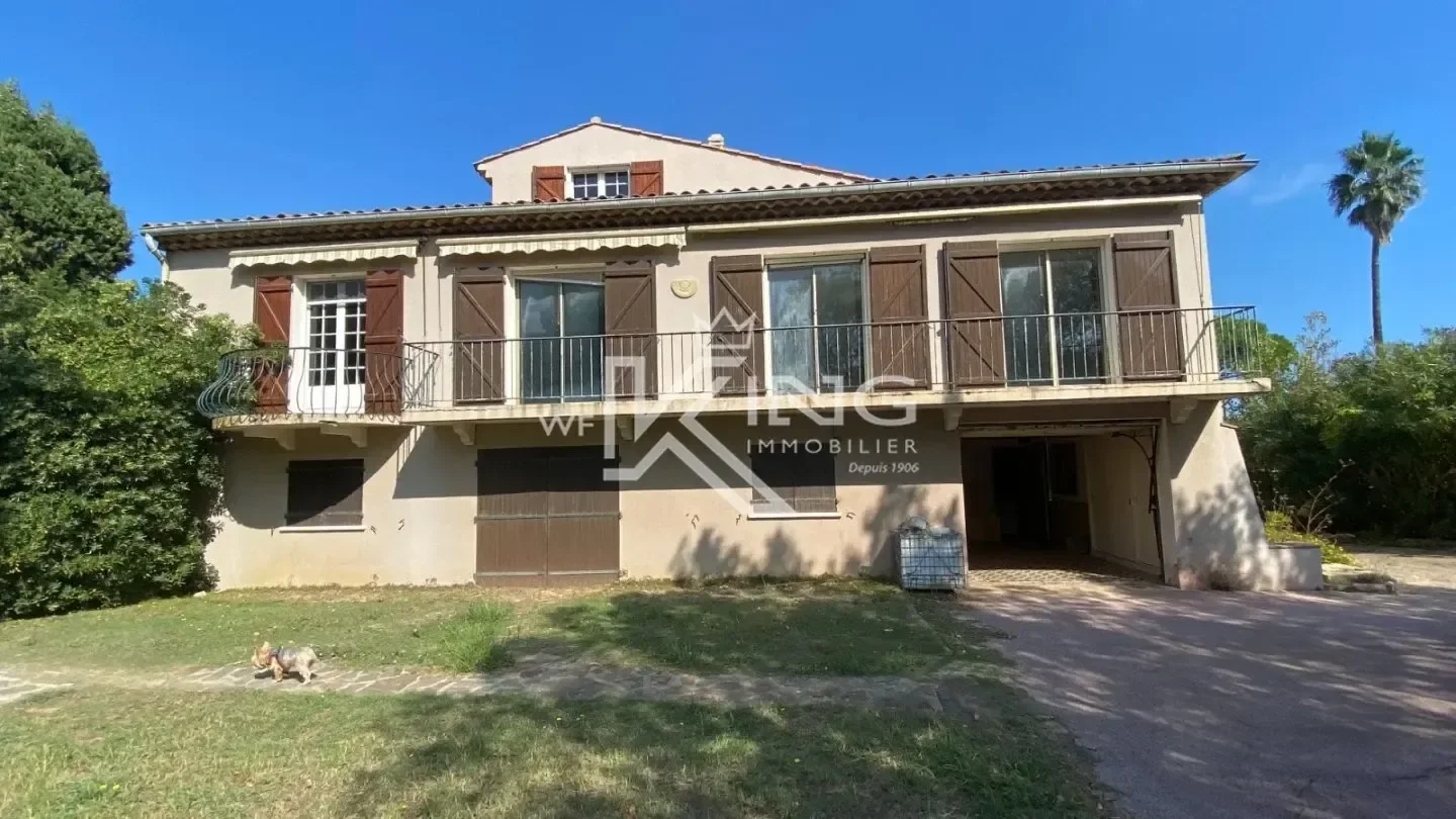 Exterior photo 7