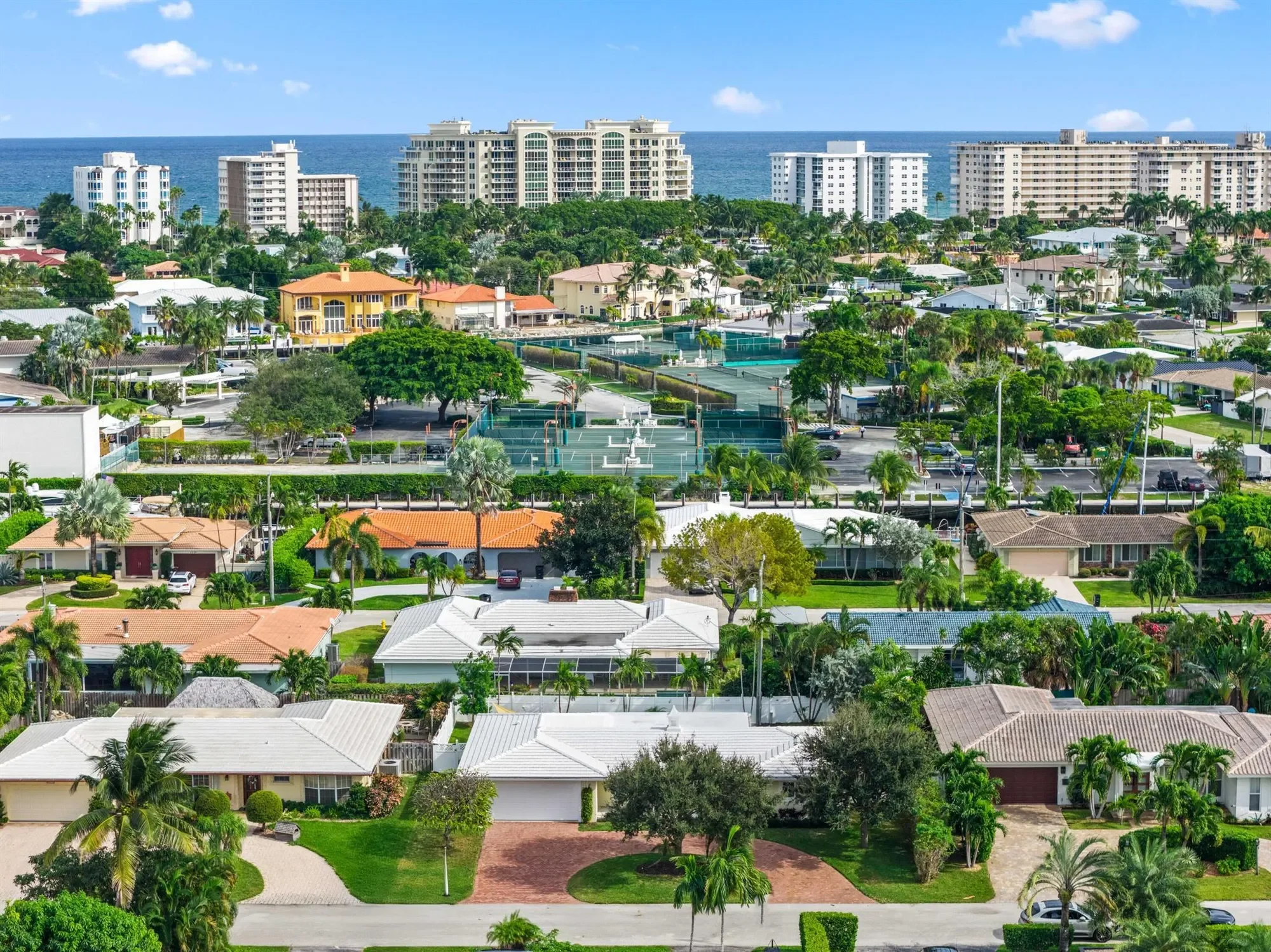 4220 NE 26th Terrace, Lighthouse Point, Florida, United States. - Photo 24