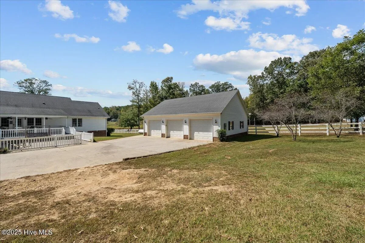 194 Fawns Rest Road, Siler City, North Carolina, United States. - Photo 11