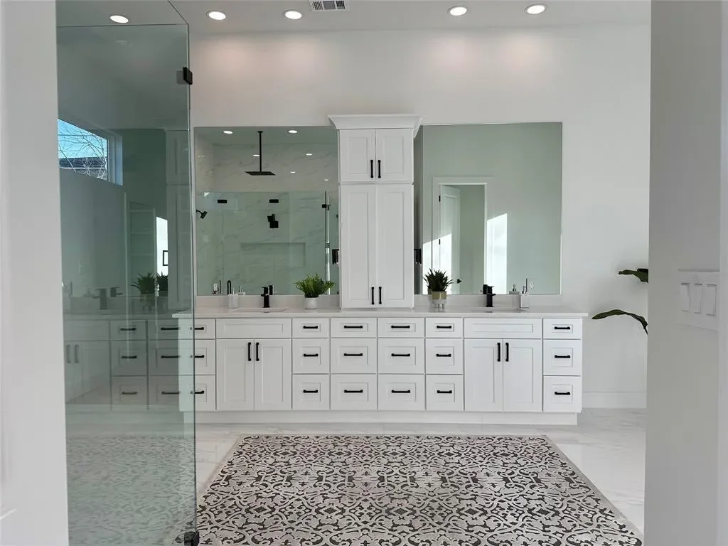 Gallery photo 6