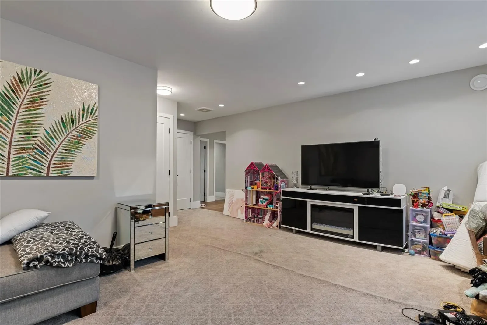 25 Tuzo Crt, View Royal, British Columbia, Canada. - Photo 18