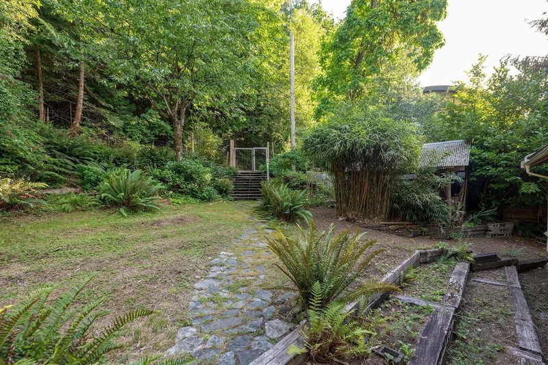 1558 Mount Gardner Road, Bowen Island, BC, V0N1G2, CANADA, Bowen Island, British Columbia, Canada. - Photo 6