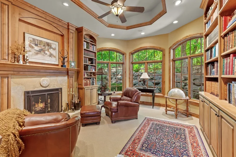 4520 S Threemile Point Rd, Coeur d'Alene, ID 83814, Coeur d'Alene, Idaho, United States. - Photo 37