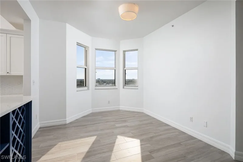 410 Flagship Drive 906, Naples, Florida, United States. - Photo 14