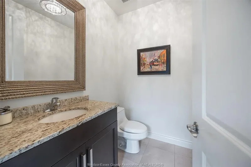 359 JORDAN Lane, Lakeshore, ON N8N 5E9, Windsor, Ontario, Canada. - Photo 17