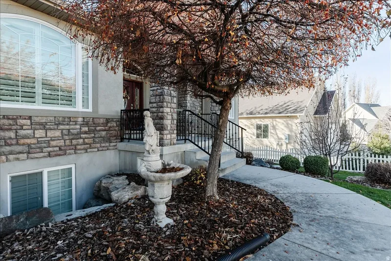 600 E 100 S, Hyde Park, Utah, United States. - Photo 17