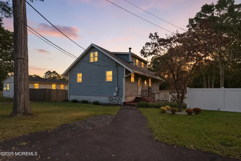 5 Bedrooms Other Residential