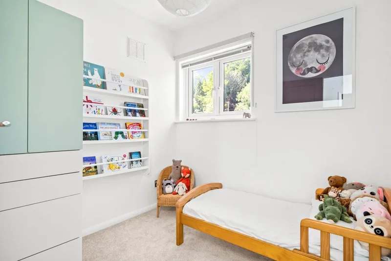 Hillbury Road, Warlingham, England, United Kingdom. - Photo 17
