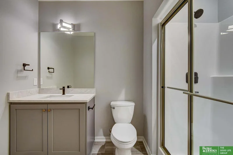 21155 Hartman Avenue, Elkhorn, NE 68022, Omaha, Nebraska, United States. - Photo 38