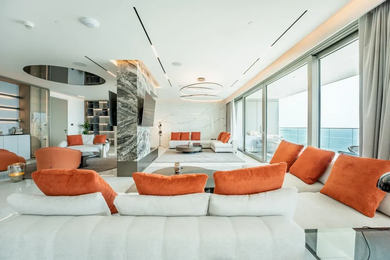 Luxury Penthouse in Palm Jumeirah, Dubai | Palm and Beach View  | Private Beach Access | Spacious