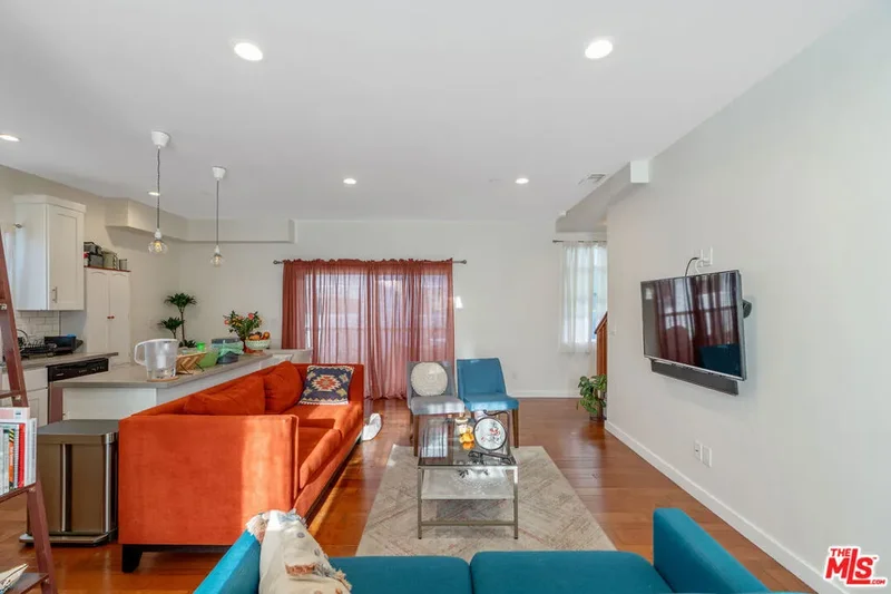 6178 Aldama Street, Los Angeles, California, United States. - Photo 16