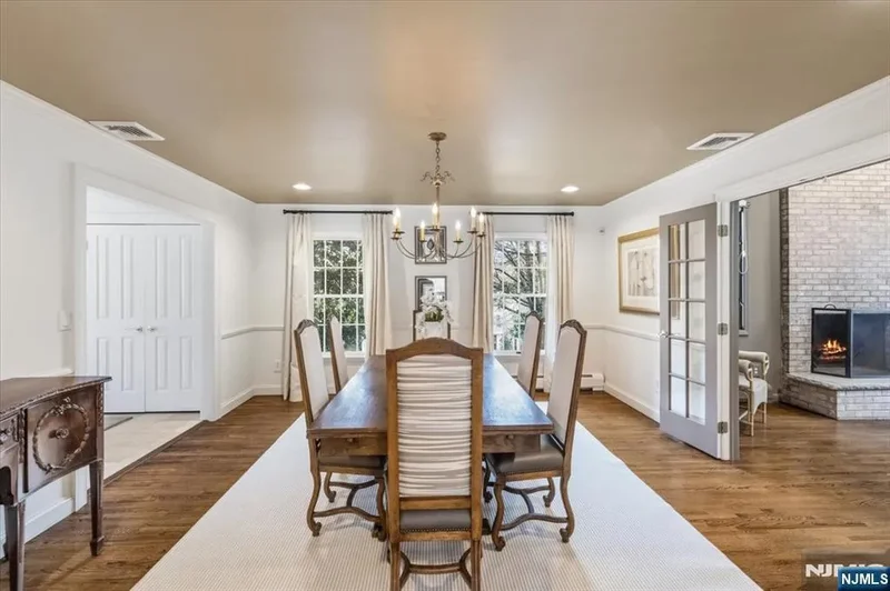 117 Van Riper Lane, Woodcliff Lake, NJ 07677, Woodcliff Lake, New Jersey, United States. - Photo 5