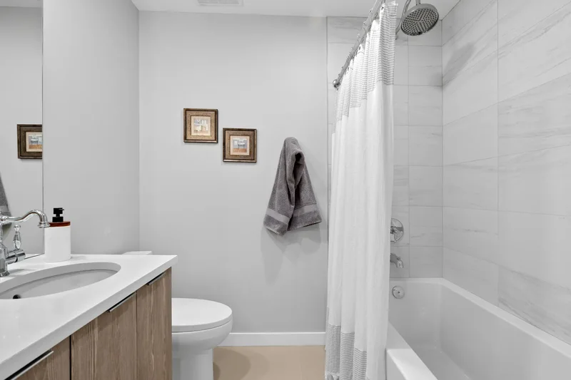 1701 - 1151 Sunset Drive, Kelowna, British Columbia, Canada. - Photo 32
