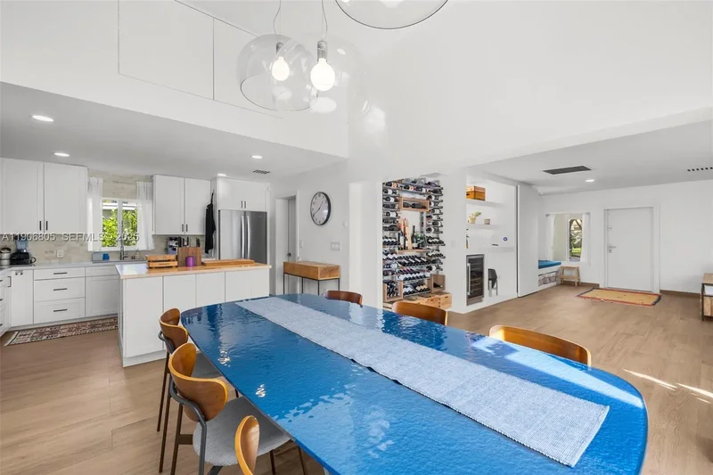 11370 NE 8th Ave, Miami, Florida, United States. - Photo 25