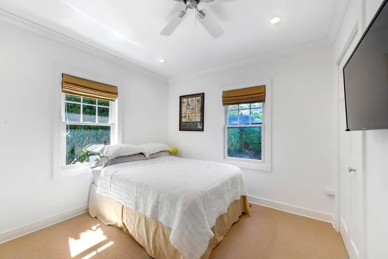 Miller Lane, East Hampton, New York, United States. - Photo 18