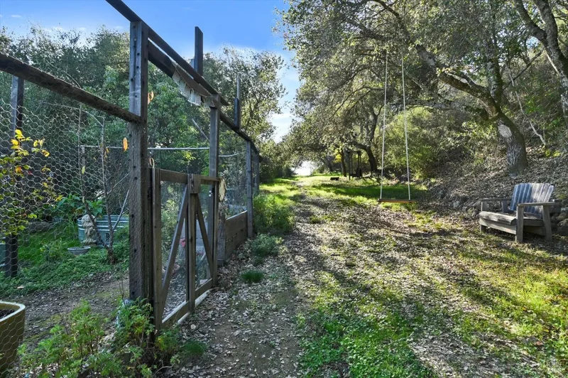 615 Oak Manor Drive, Fairfax, California, United States. - Photo 36