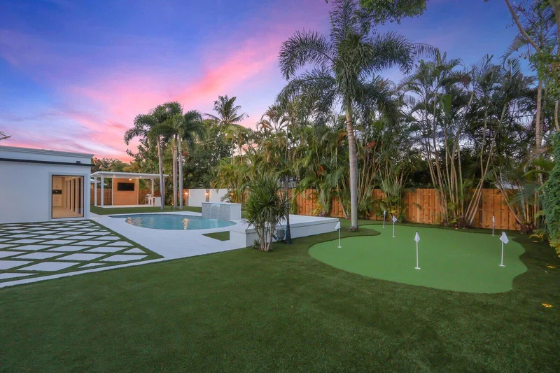 391 W Riverside Drive, Tequesta, Florida, United States. - Photo 17