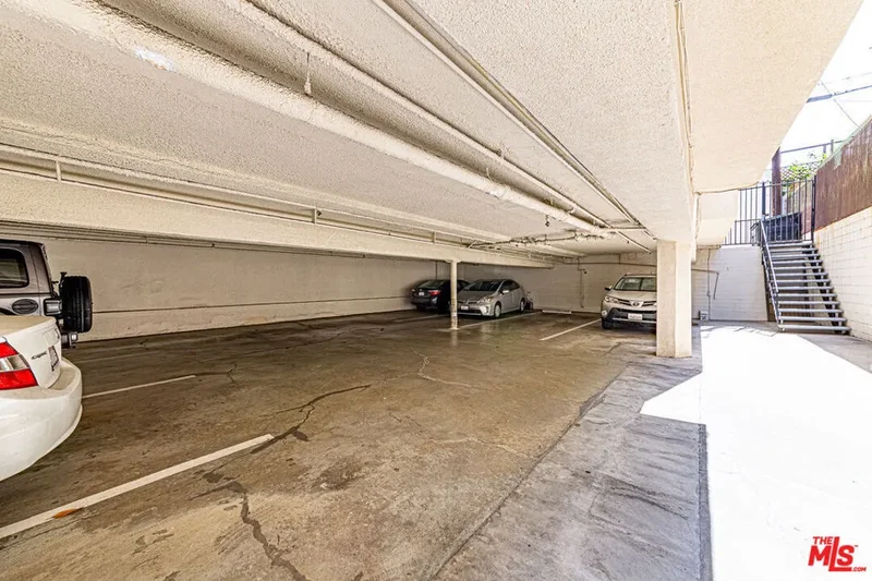 940 S Gramercy Place, Los Angeles, California, United States. - Photo 20