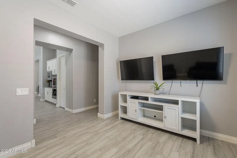 9345 W ROBIN Lane, Peoria, AZ 85383, Peoria, Arizona, United States. - Photo 17