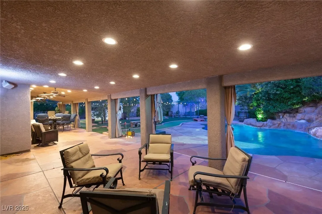 8275 W Craig Road, Las Vegas, Nevada, United States. - Photo 44
