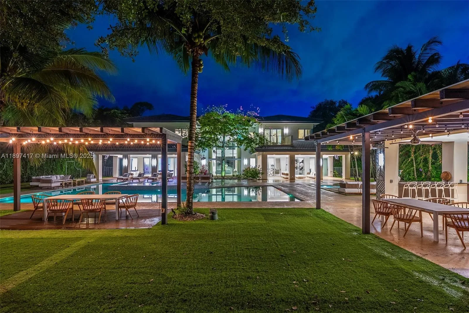 6831 SW 106th St, Coral Gables, Florida, United States. - Photo 14
