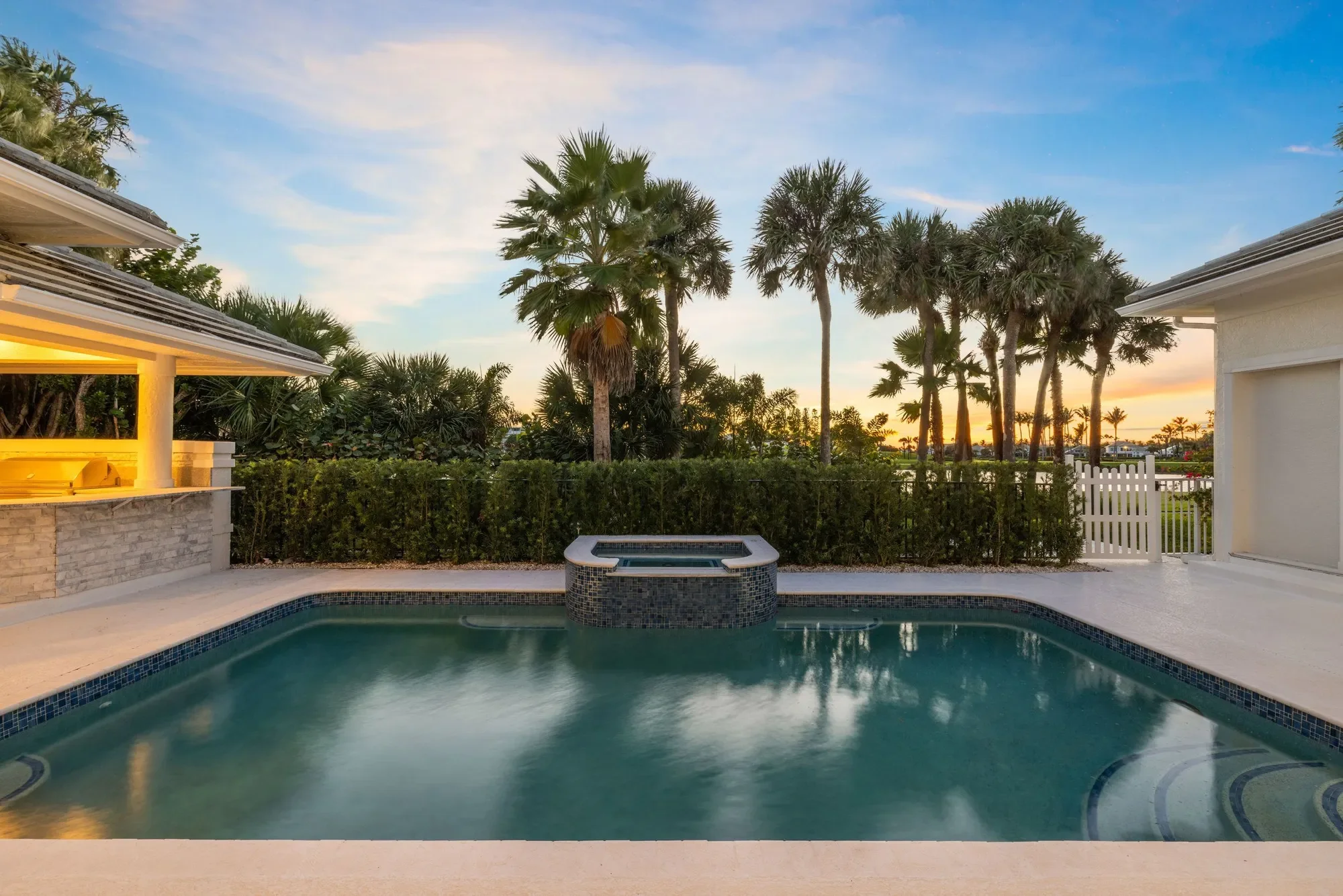 2925 SE Dune Drive , Stuart, FL 34996, Stuart, Florida, United States. - Photo 23