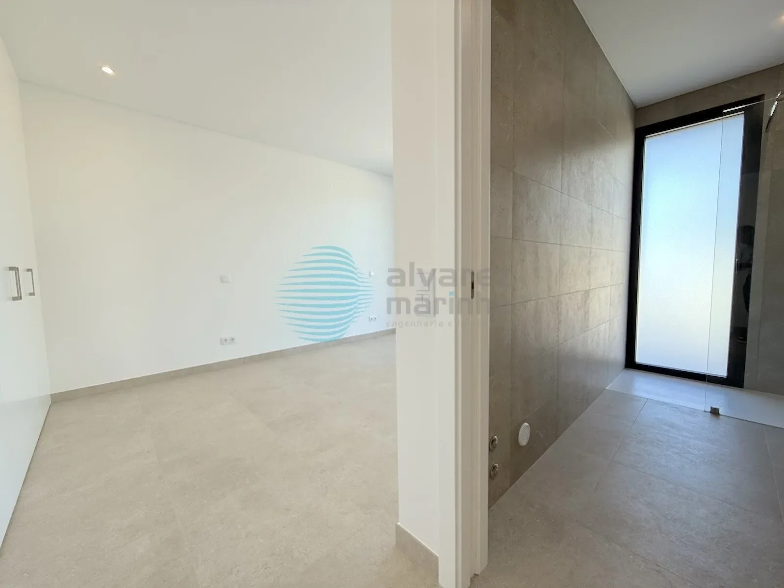 Gallery photo 3