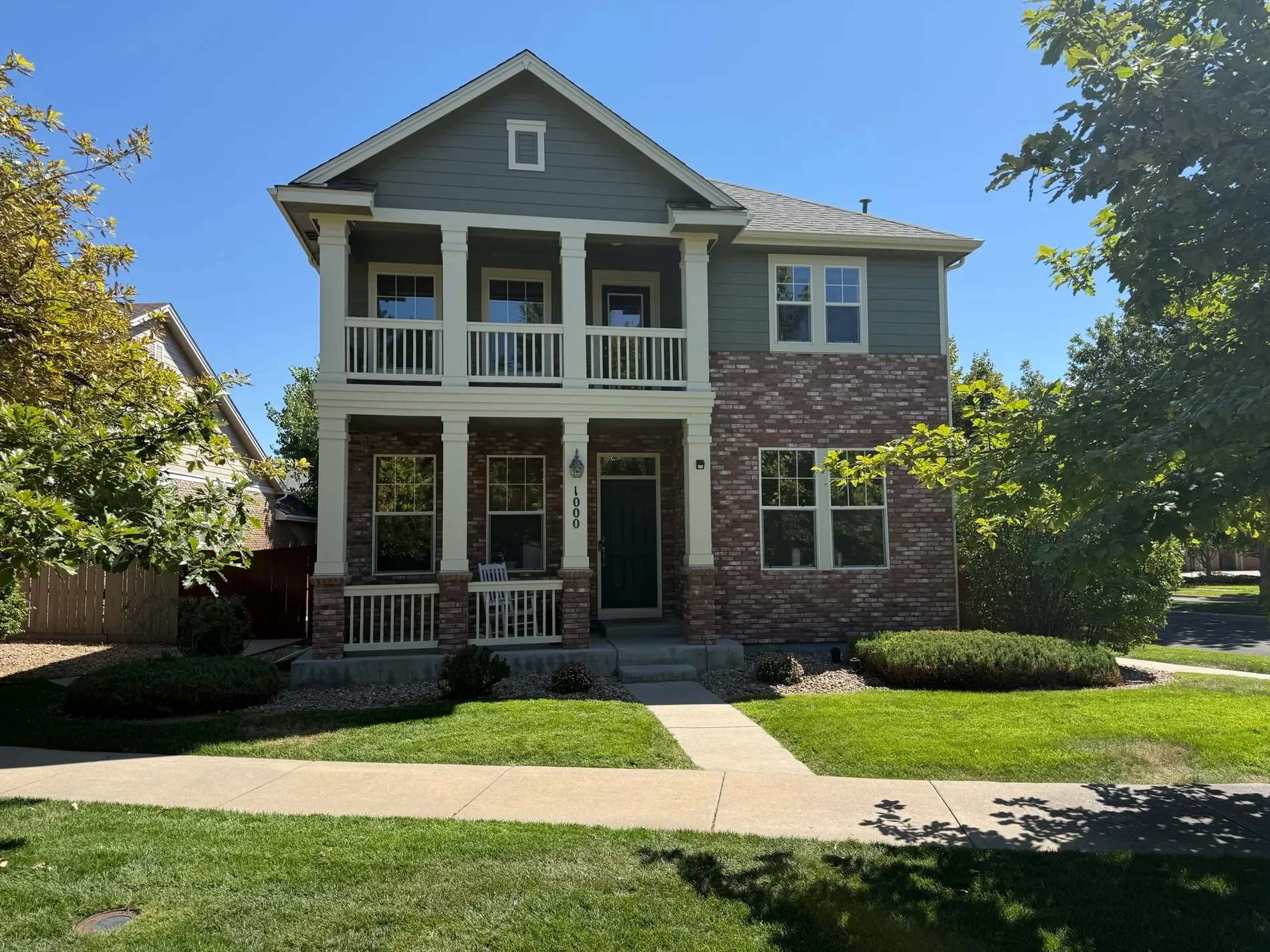 Exterior photo 2