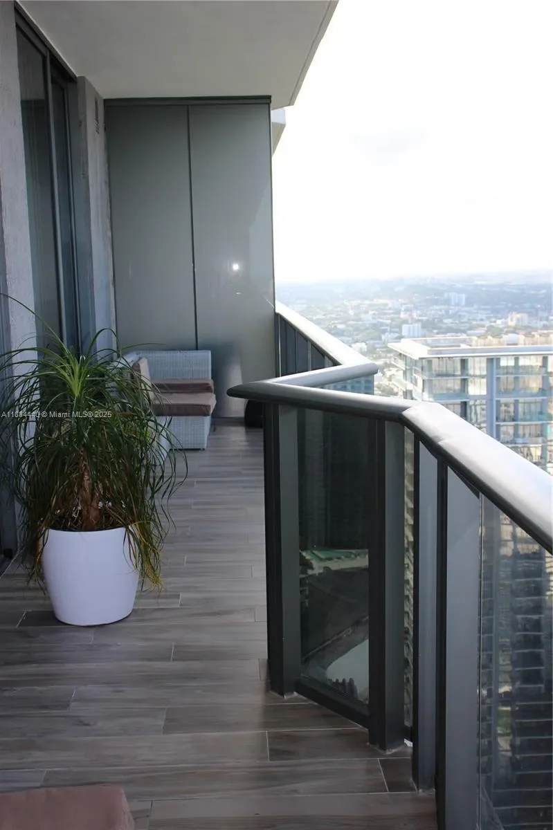 Gallery photo 3