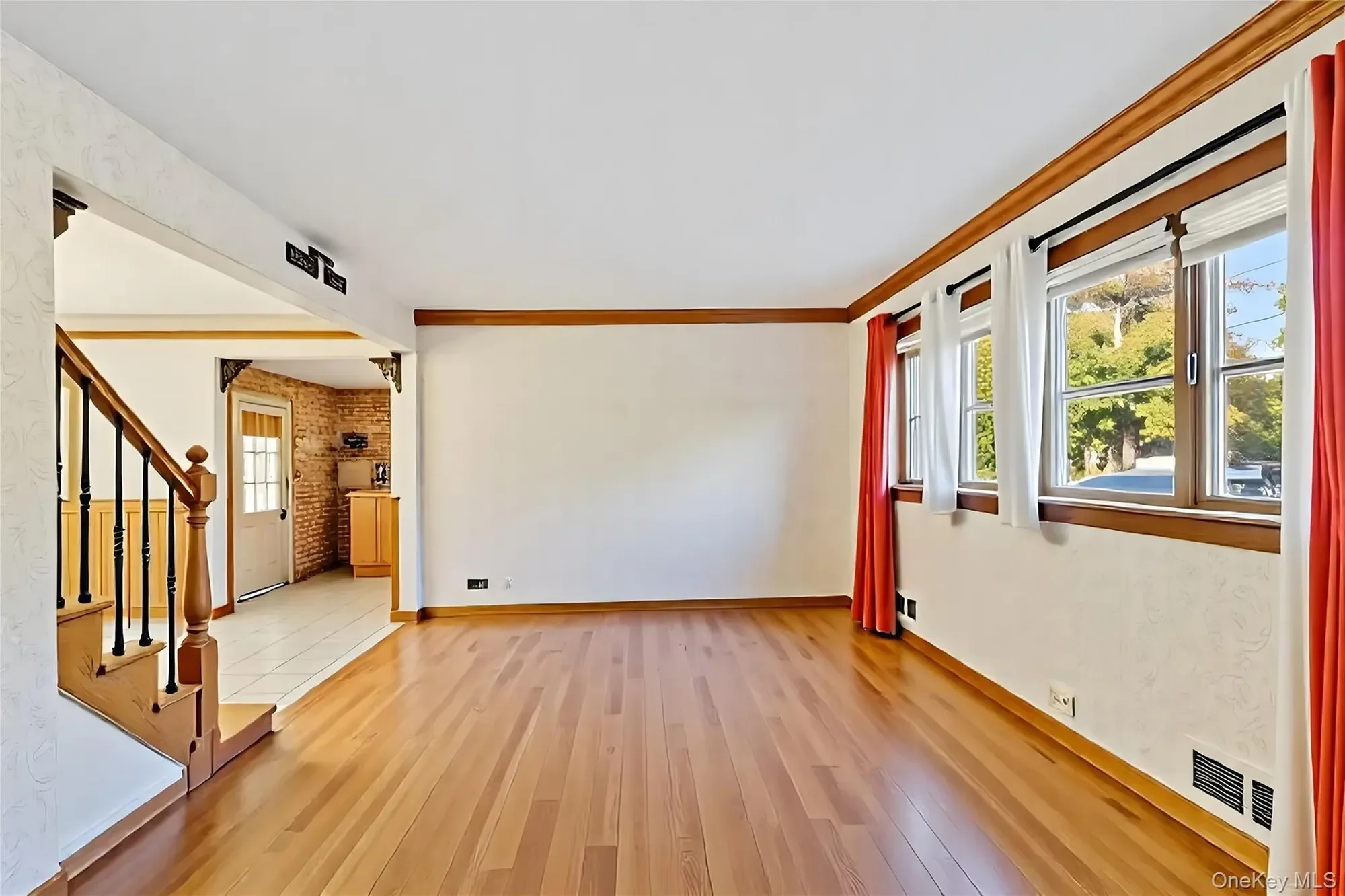738 Old Town Road, Port Jefferson Station, New York, United States. - Photo 1