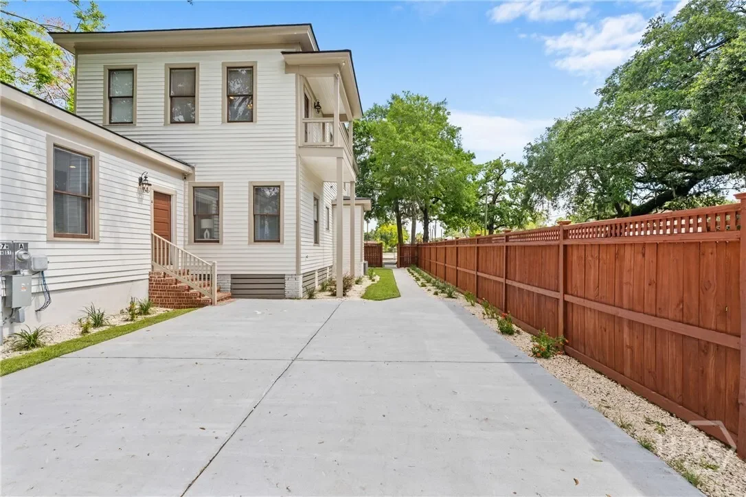 407 W 35th Street, Savannah, Georgia, United States. - Photo 8