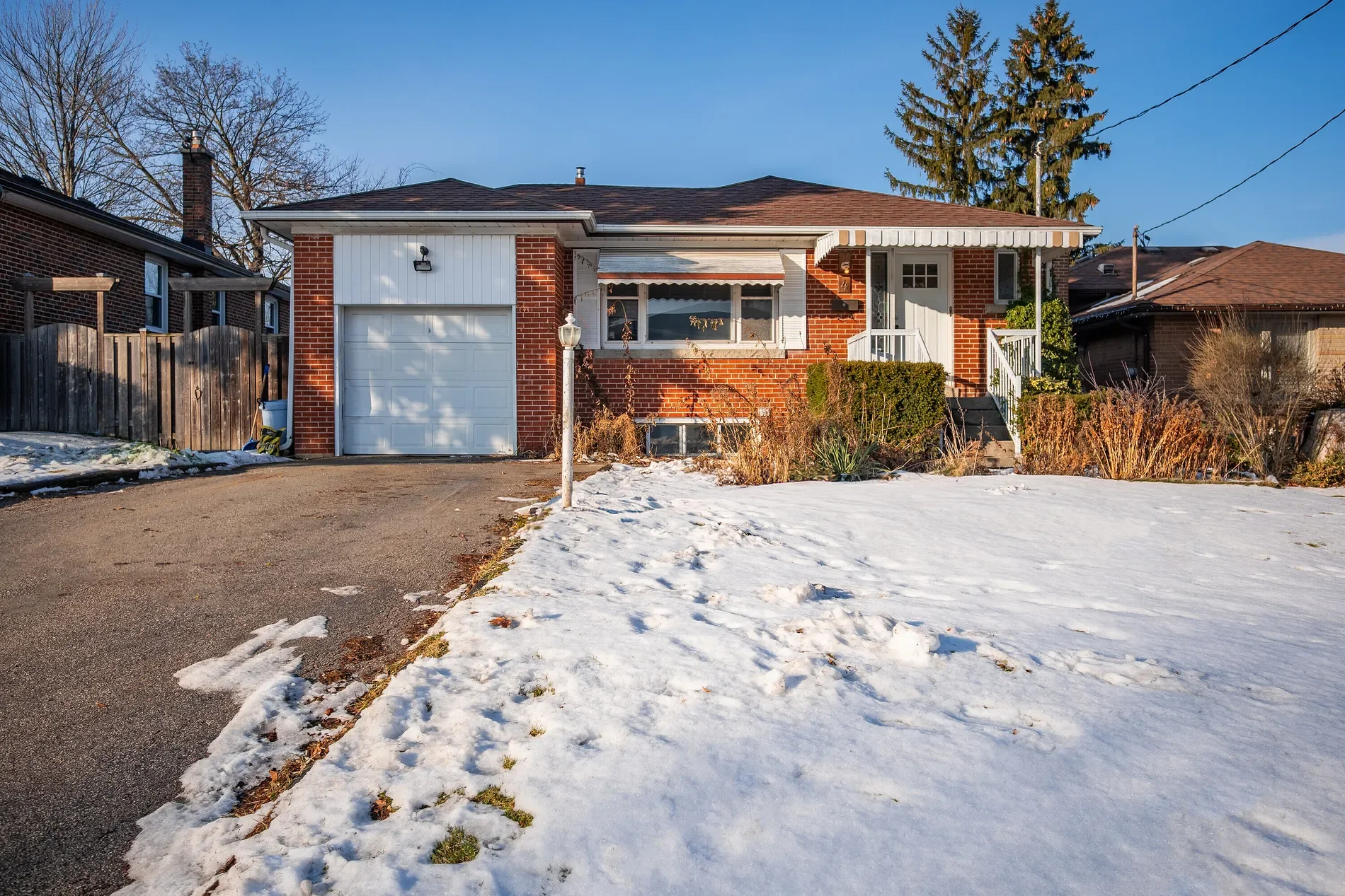 Exterior photo 2
