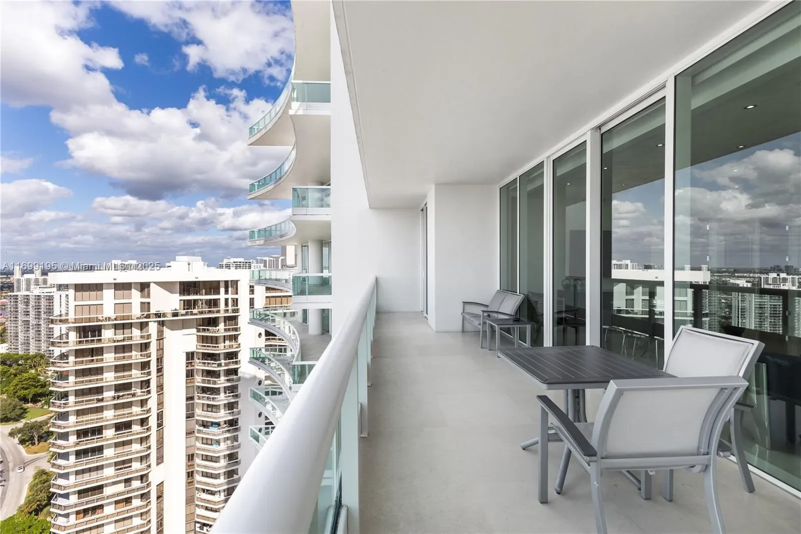 20155 NE 38th Ct 2903, Aventura, Florida, United States. - Photo 24