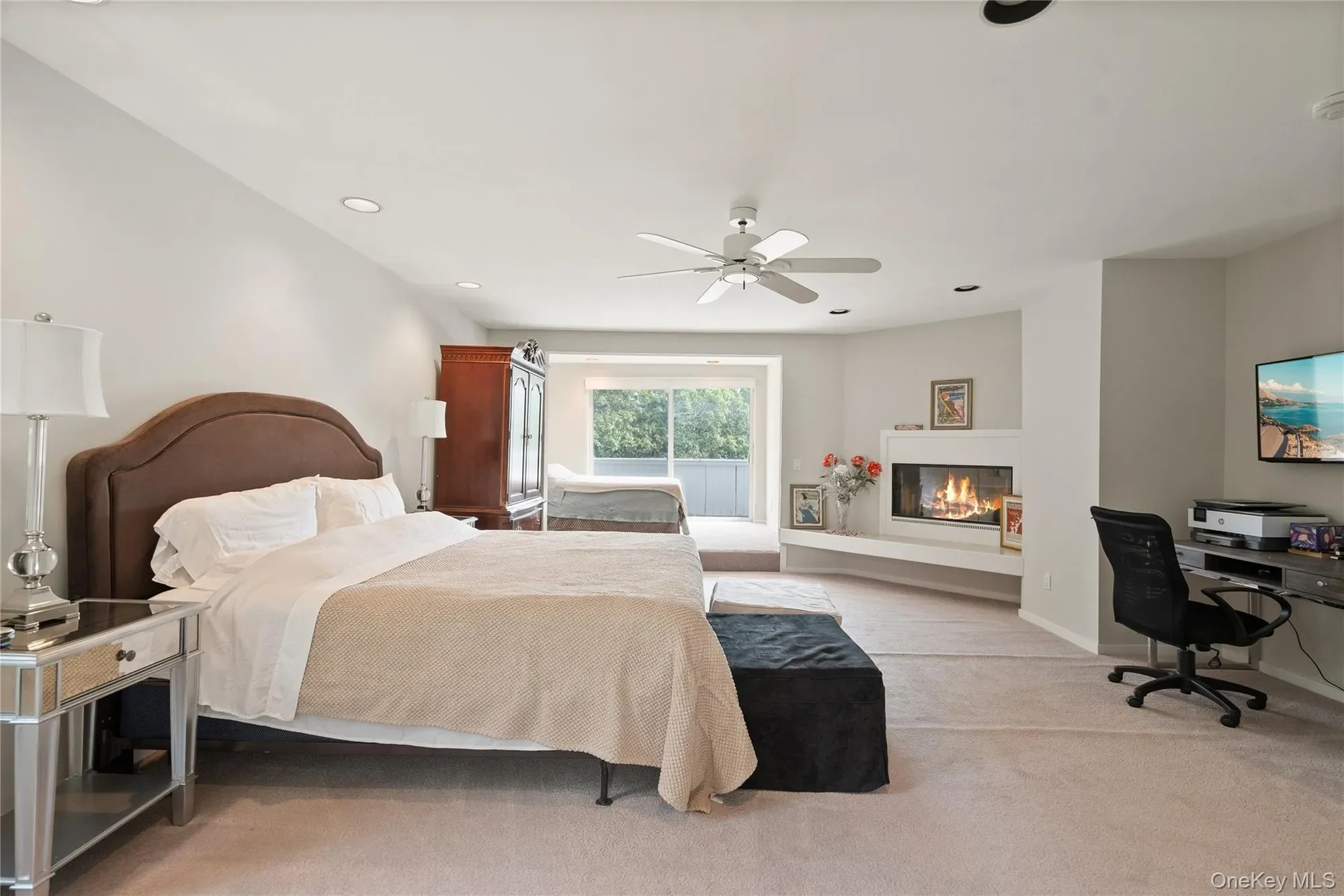 9 Peacock Path, East Quogue, NY 11942, East Quogue, New York, United States. - Photo 16