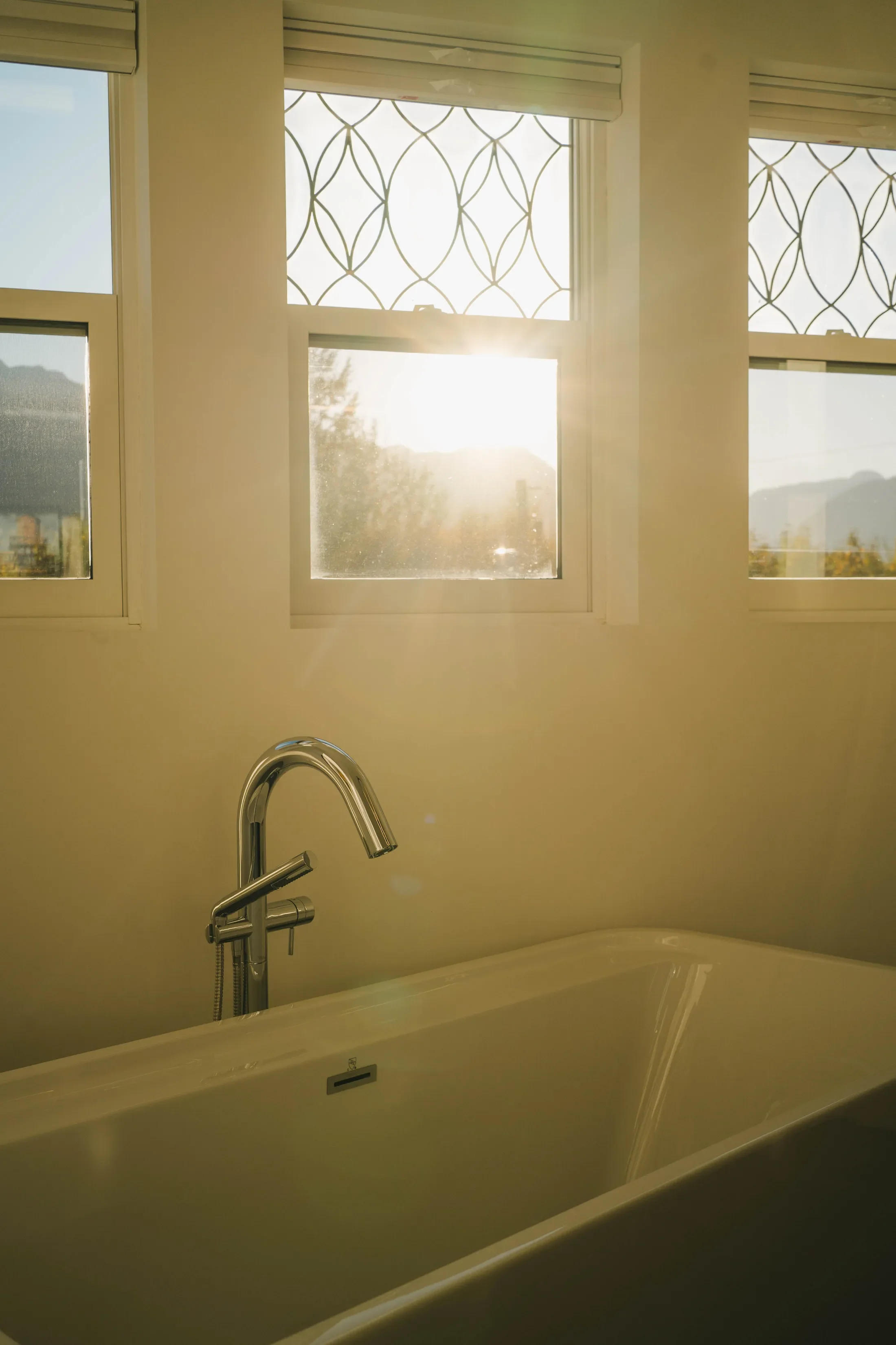 815 MacKenzie Ave, Revelstoke, BC V0E 2S0, Canada, Revelstoke, British Columbia, Canada. - Photo 1