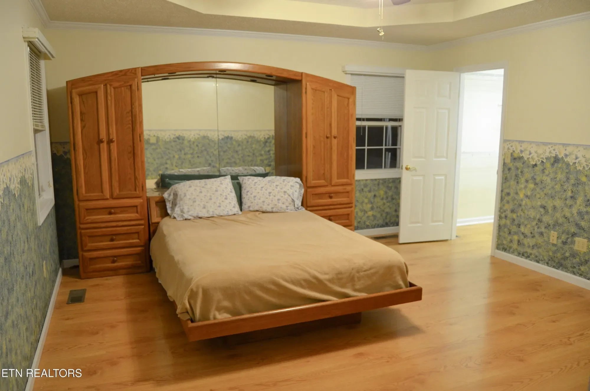 Gallery photo 8