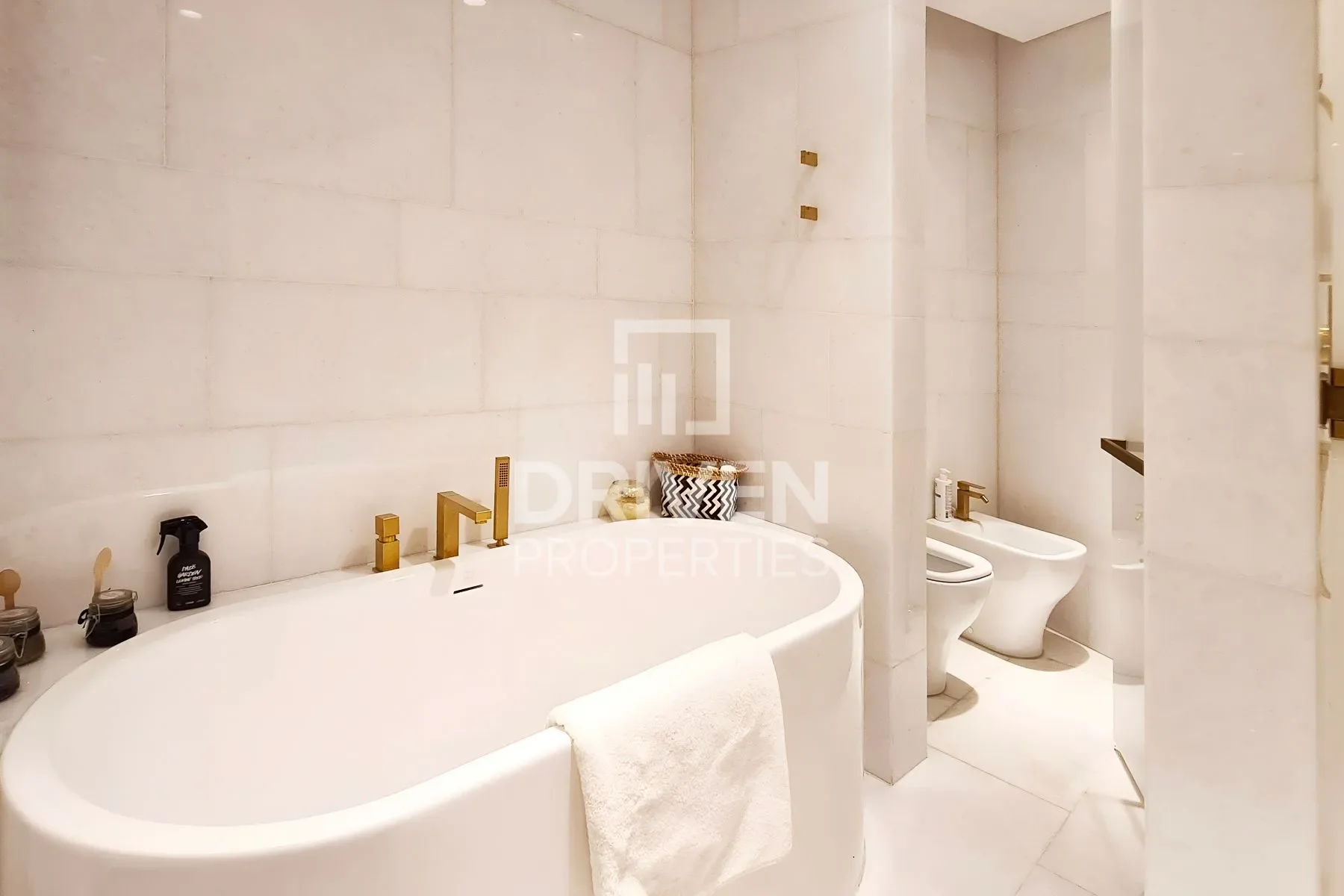 Gallery photo 3