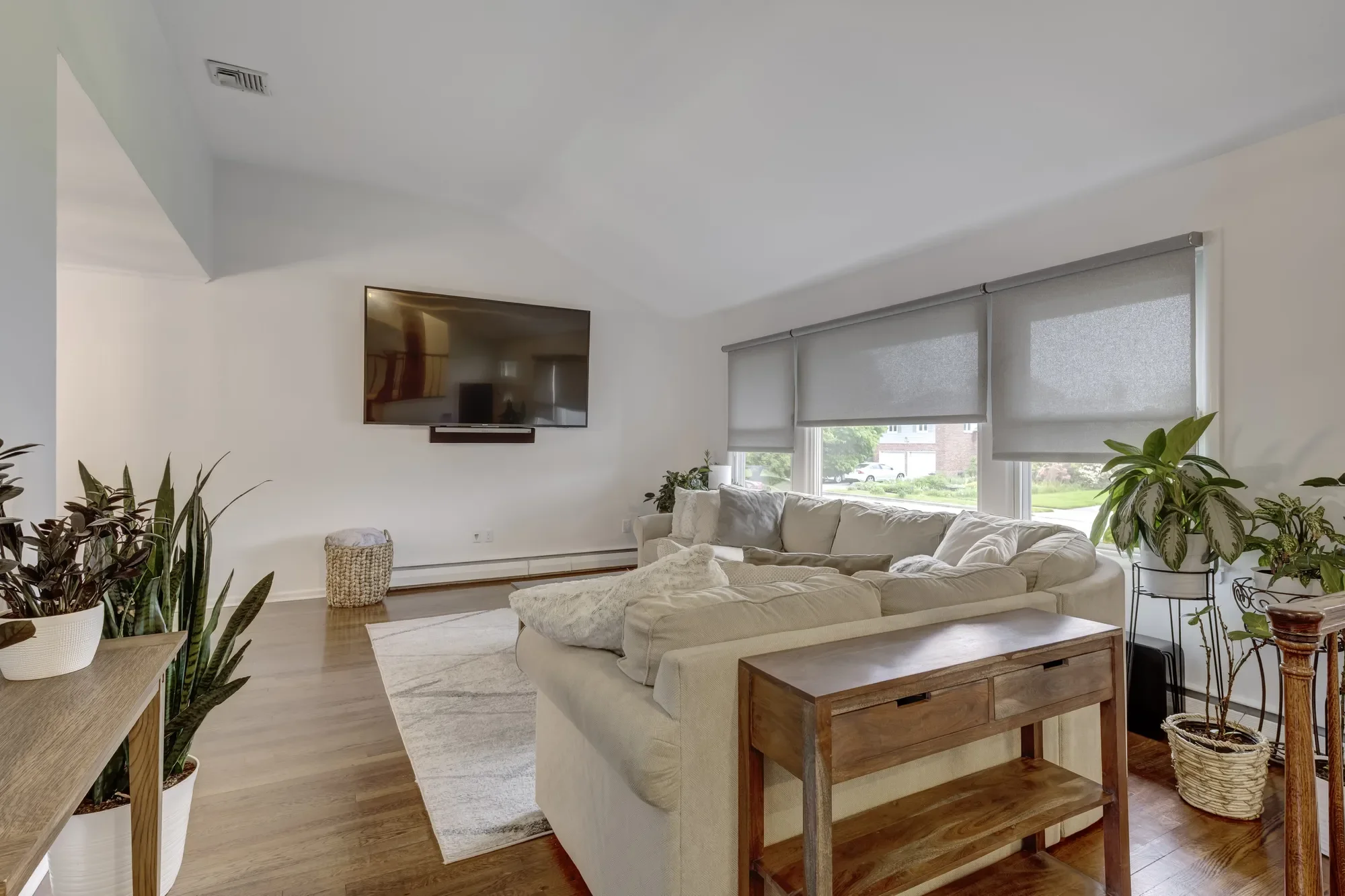 1153 Sheldon Drive , Westbury, NY 11590, Salisbury, New York, United States. - Photo 3