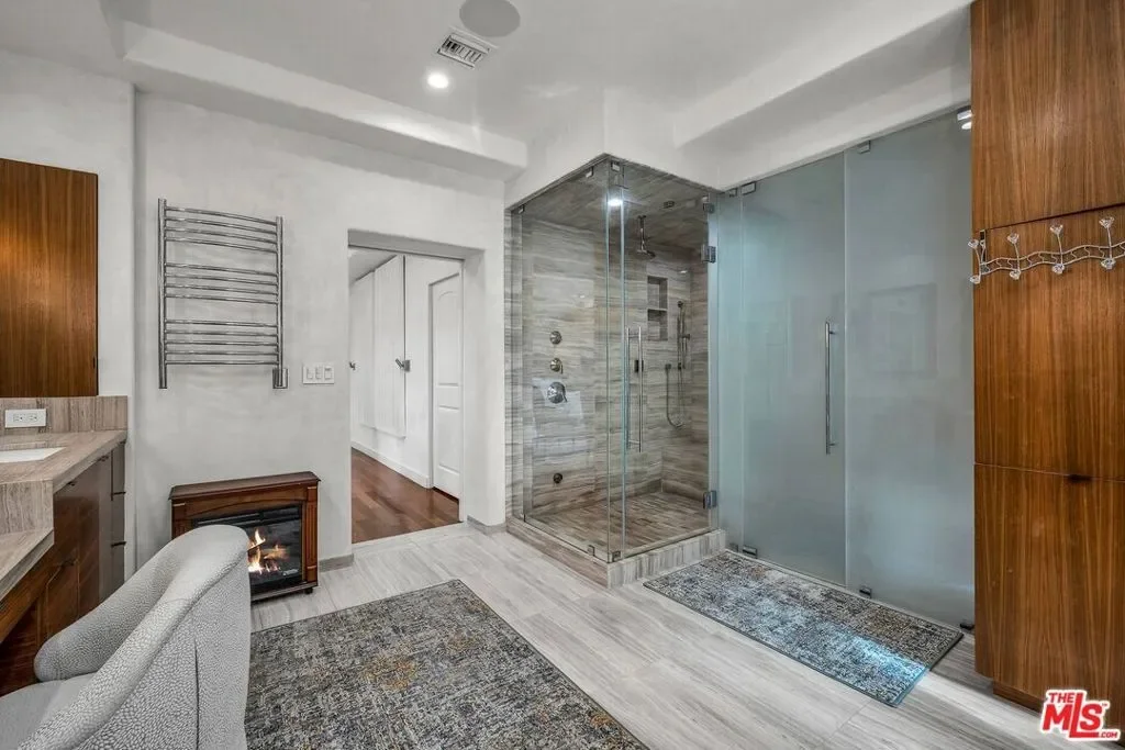 3110 Benedict Canyon Drive, Beverly Hills, California, United States. - Photo 36